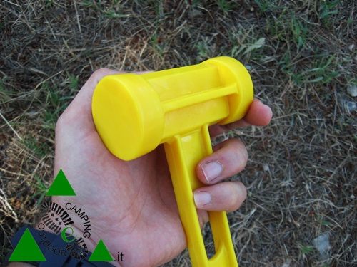 Picchetti e accessori tenda da campeggio